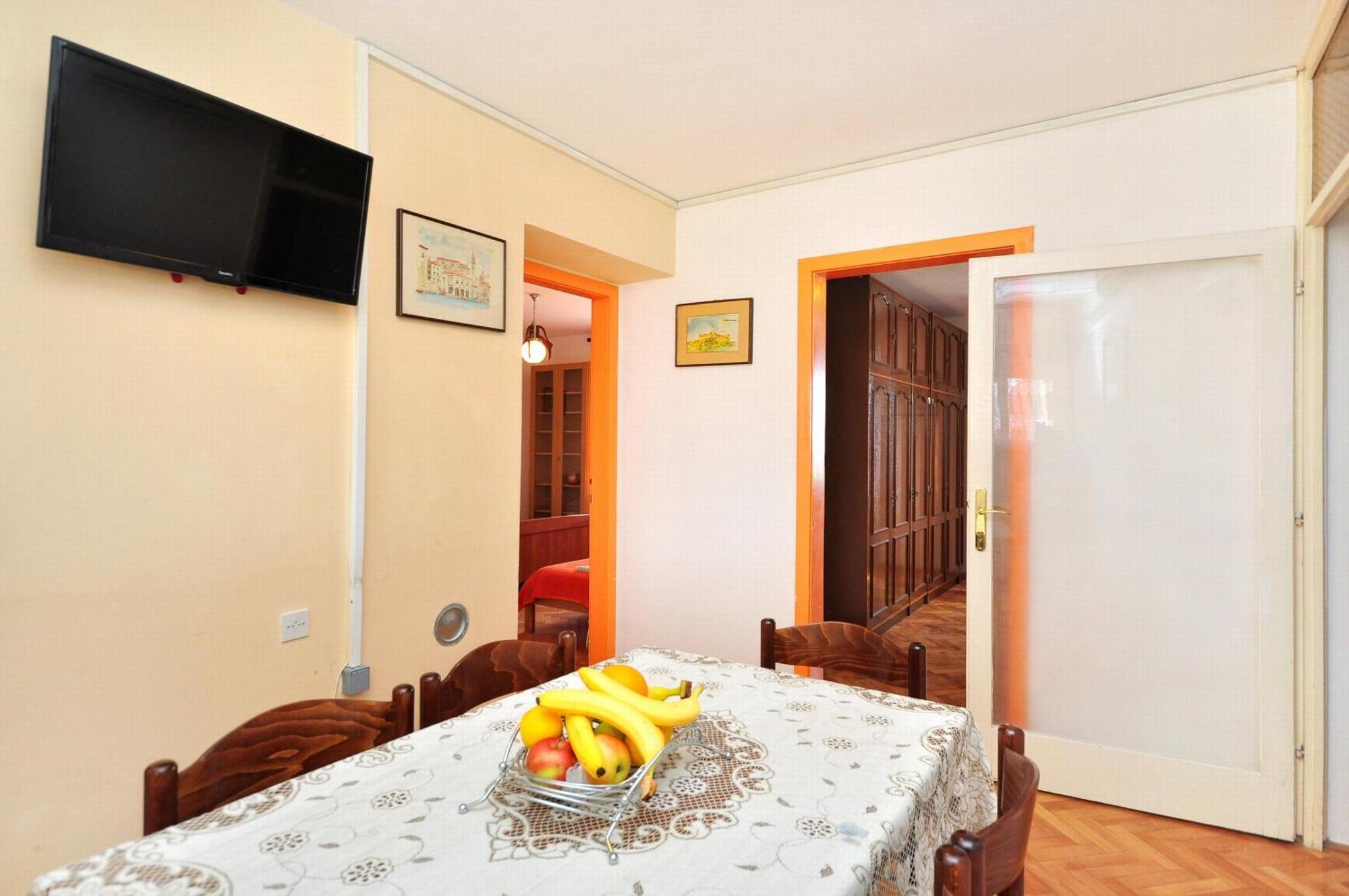 Bella Vista Apartment *