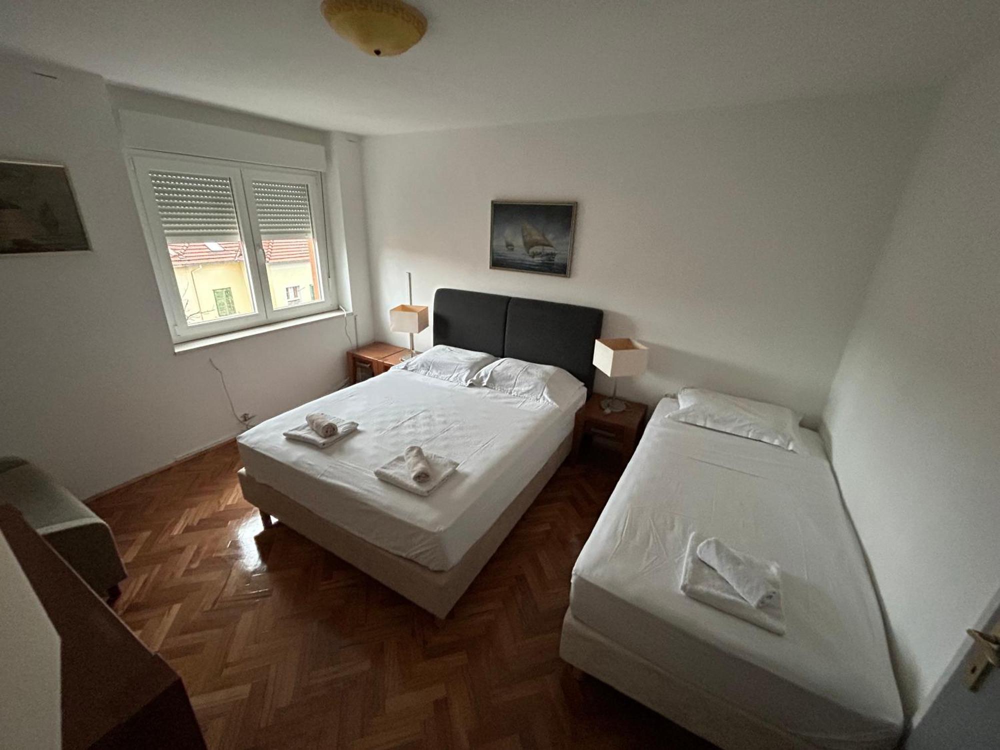 Bella Vista Apartment Split